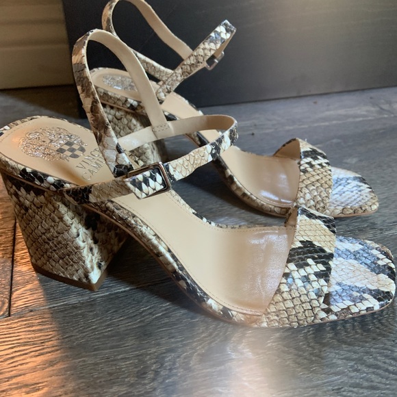 Print Heel - Picture 3 of 5